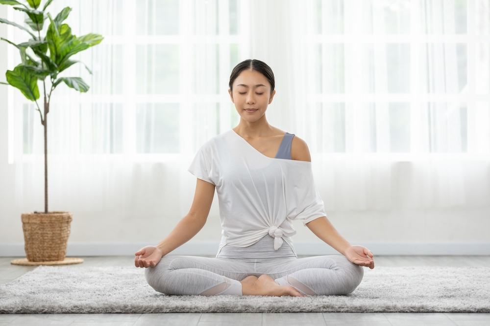 cách làm giảm đau bụng kinh ngay lập tức là giảm căng thẳng cách làm giảm đau bụng kinh ngay lập tức là thư giãn
