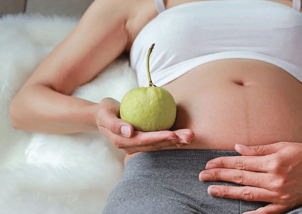 bà bầu ăn ổi có được không