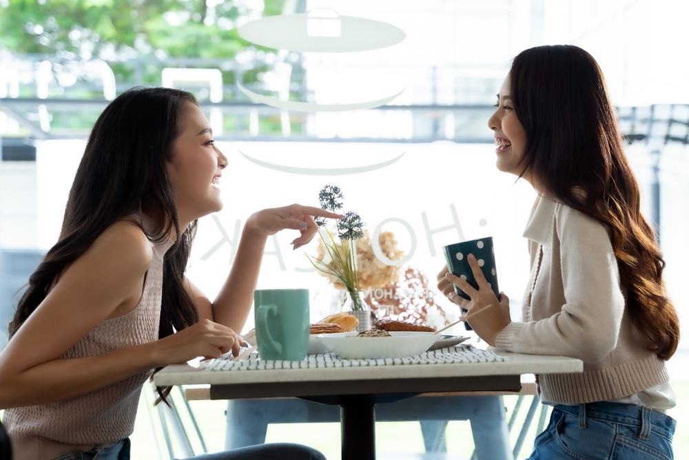 cách nói chuyện bớt nhạt trong mọi tình huống