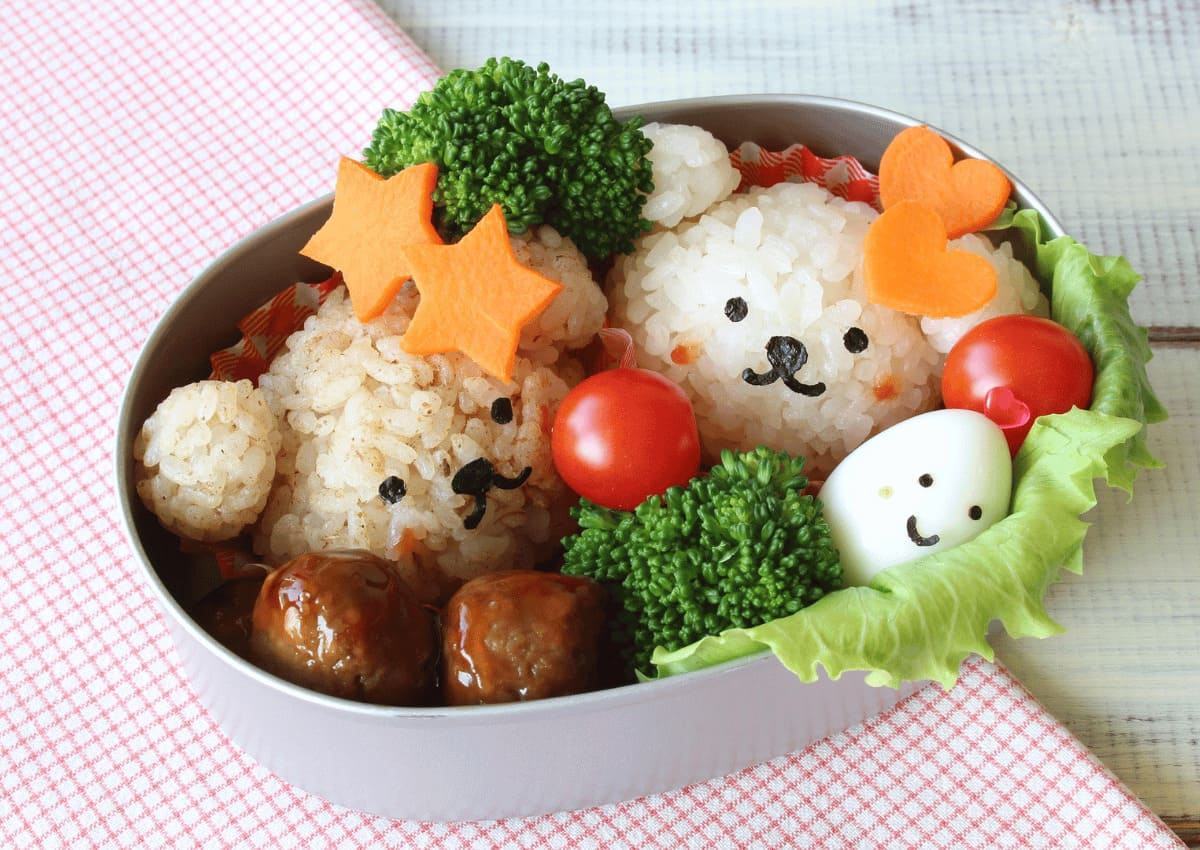 20+ kiểu trang trí hộp cơm bento sẵn sàng cho bé trở lại trường học! 35