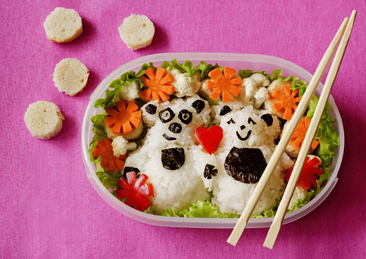 20+ kiểu trang trí hộp cơm bento sẵn sàng cho bé trở lại trường học! 24