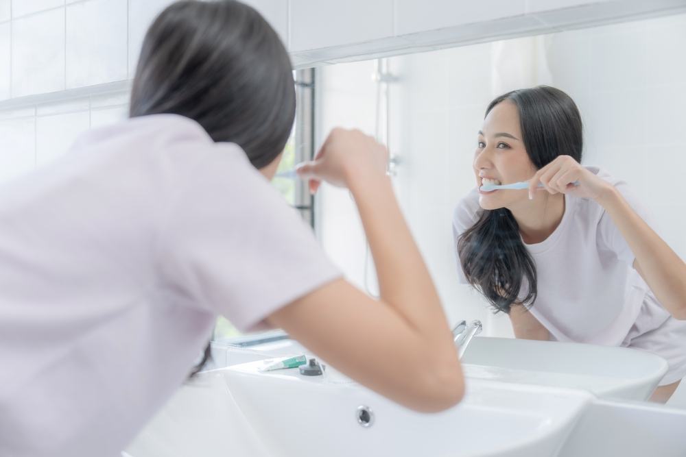 để tránh hậu quả của việc không kiêng cữ sau sinh cần giữ chăm sóc vệ sinh răng miệng để tránh hậu quả của việc không kiêng cữ sau sinh cần giữ vệ sinh răng miệng