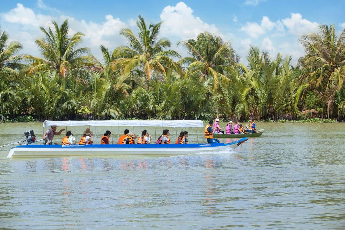 Du lịch tháng 8 nên đi đâu để cả nhà "chốt hè" thật hoành tráng? 47 gợi ý địa điểm du lịch tháng 8 nên đi đâu