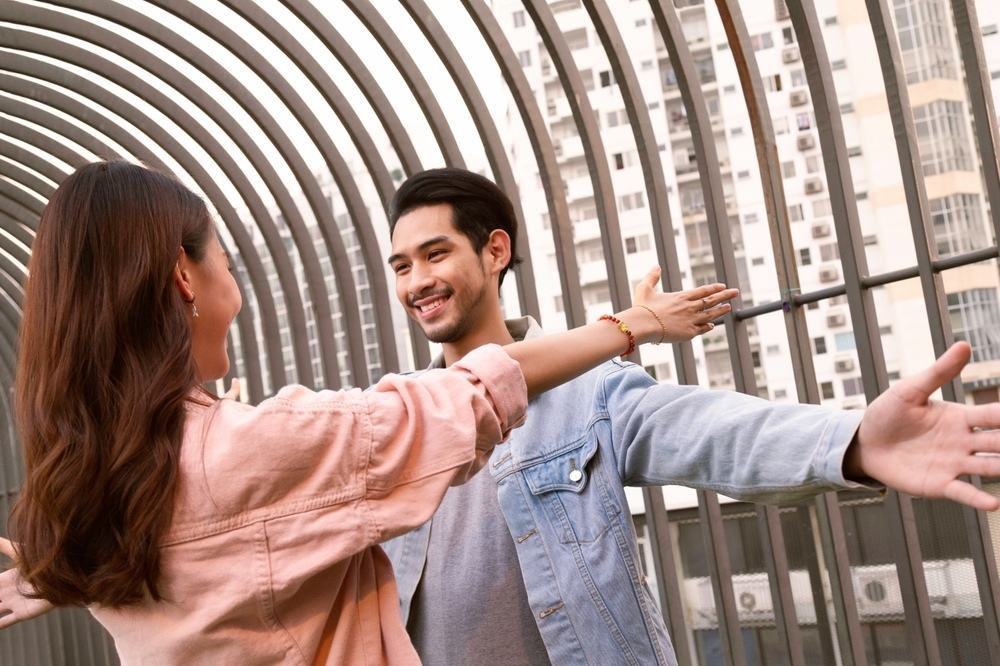 con trai thường làm gì khi nhớ người yêu là đột nhiên xuất hiện trước mặt bạn con trai thường làm gì khi nhớ người yêu là đột nhiên xuất hiện trước mặt nàng