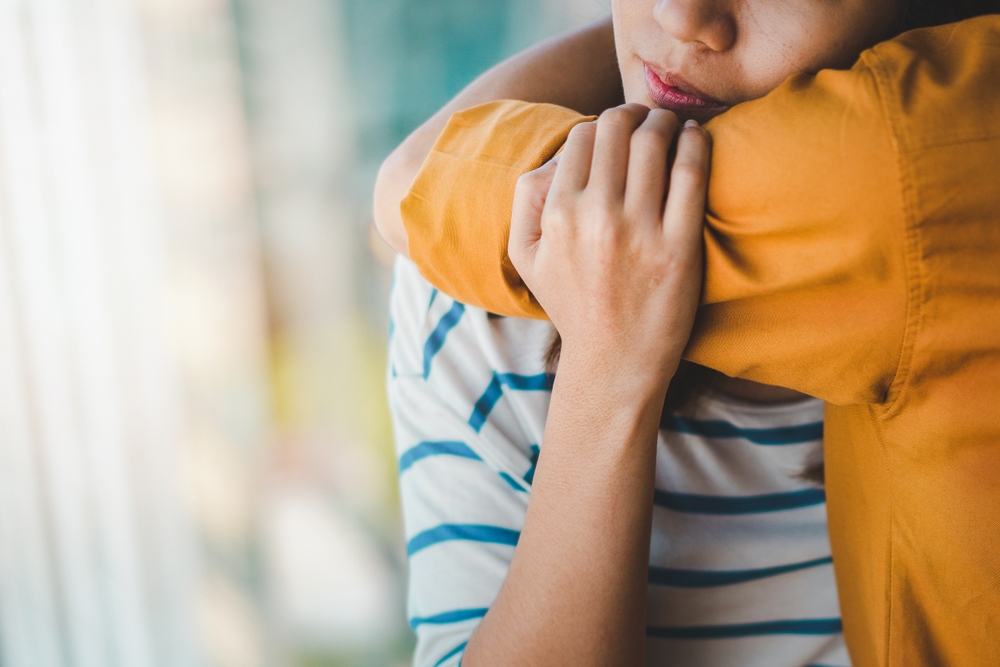 con trai thường làm gì khi nhớ người yêu và dấu hiệu kiểm soát của đàn ông con trai thường làm gì khi nhớ người yêu và dấu hiệu kiểm soát của chàng