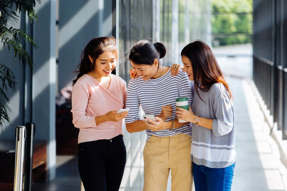 phụ nữ khí chất và các mối quan hệ xung quanh phụ nữ khí chất và những mối quan hệ xung quanh