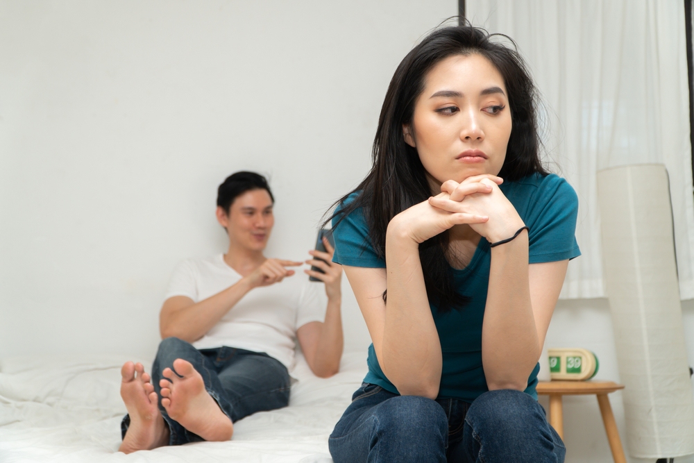 7 dấu hiệu của cặp vợ chồng sắp kết thúc là thay đổi trong giao tiếp hằng ngày 7 dấu hiệu của cặp vợ chồng sắp kết thúc là thay đổi trong giao tiếp