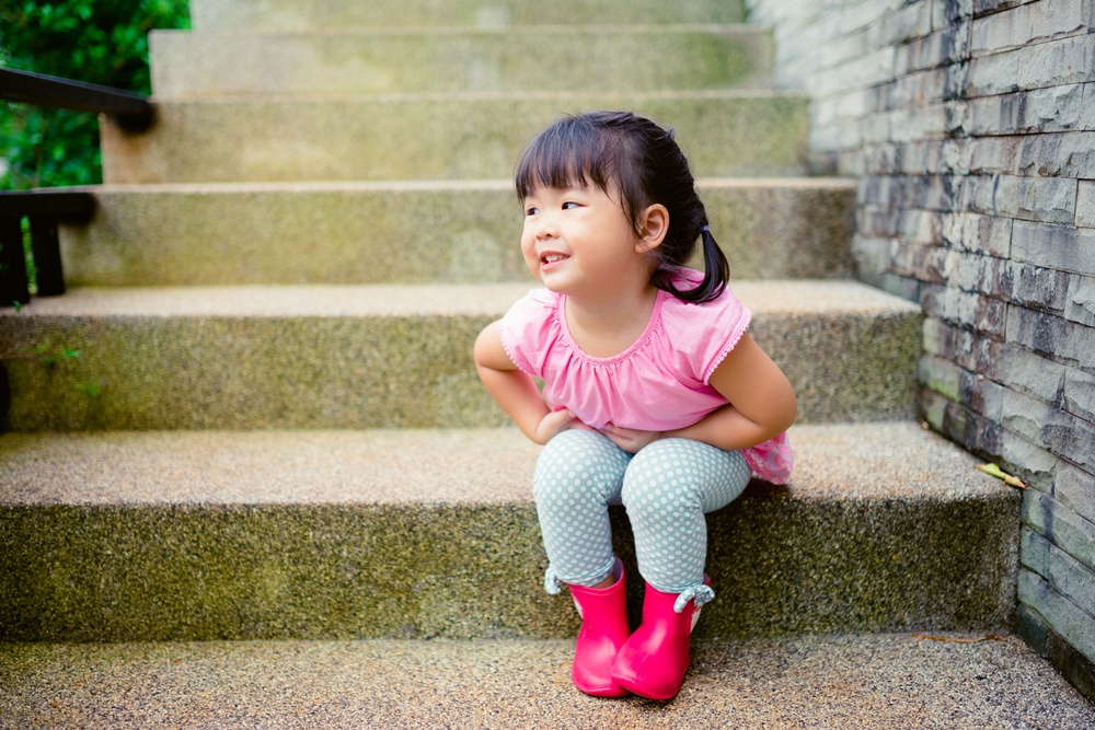cách làm cho trẻ dễ đi cầu​