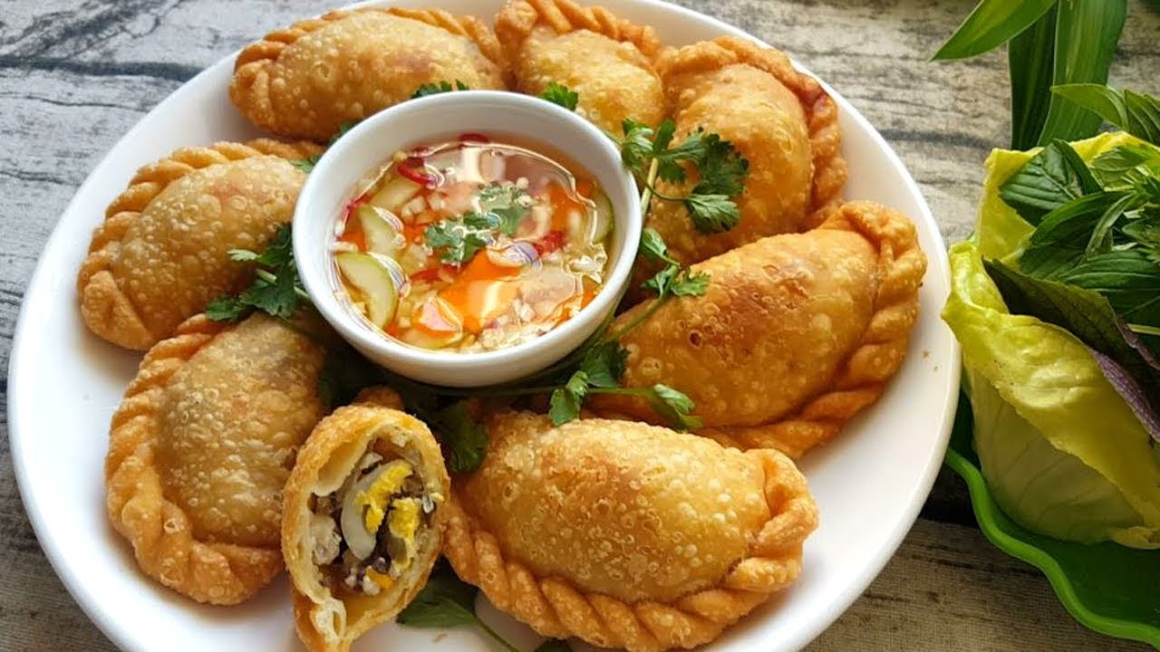 cách làm bánh gối và cách pha nước chấm ăn kèm cách làm bánh gối và cách pha nước chấm