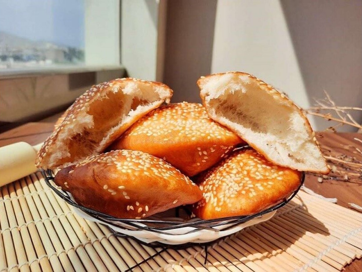 cách làm bánh tiêu và thưởng thức thành phẩm cách làm bánh tiêu và thành phẩm