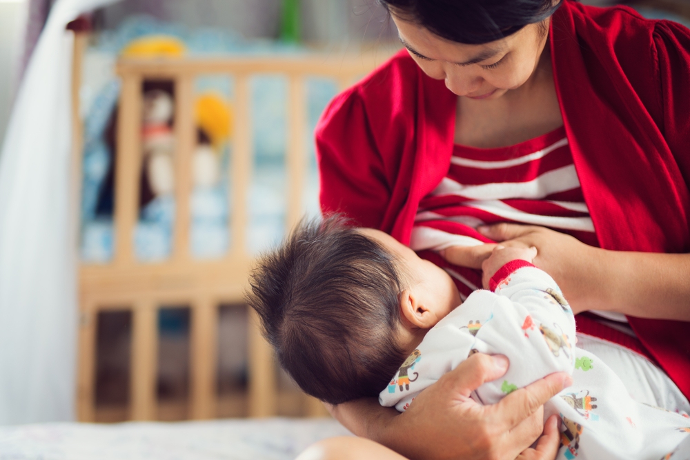 lịch ăn dặm cho bé 5-6 tháng gồm sữa mẹ và sữa công thức lịch ăn dặm cho bé 5-6 tháng gồm sữa mẹ
