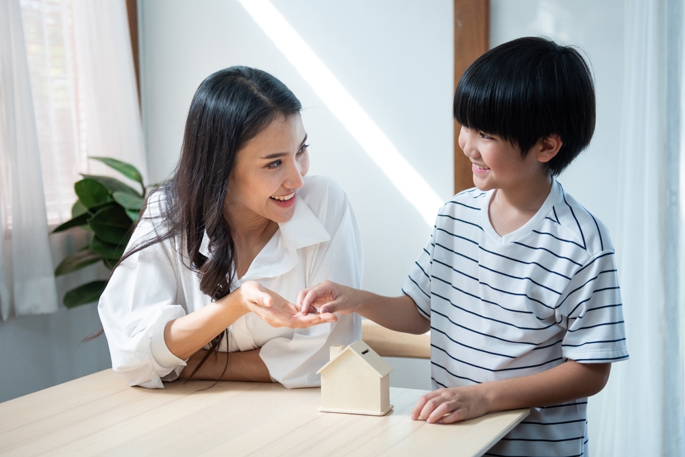 Những lưu ý khi dạy trẻ quản lý tiền