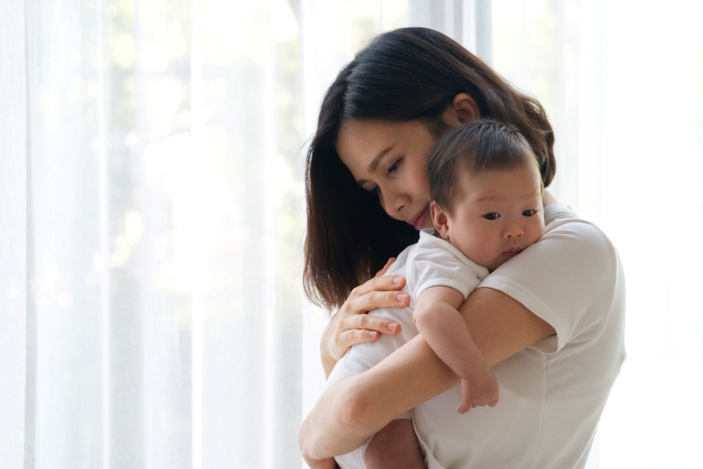 trẻ 3 tháng tuổi bế ngồi được chưa và các tư thế bế phù hợp cho trẻ 3 tháng tuổi trẻ 3 tháng tuổi bế ngồi được chưa và những tư thế bế phù hợp cho trẻ 3 tháng tuổi