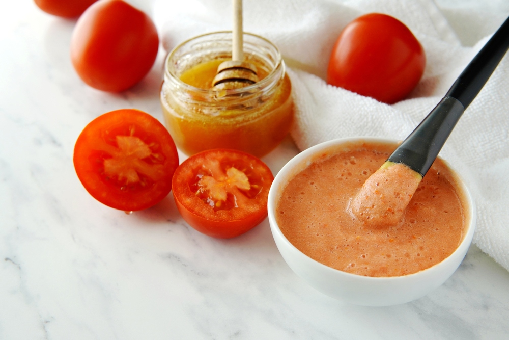 đắp mặt nạ cà chua dưỡng da đắp mặt nạ cà chua
