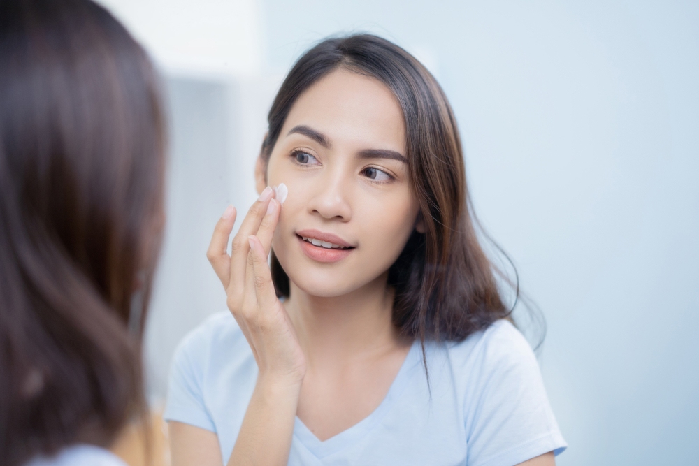 Cách sử dụng retinol cho người mới bắt đầu hiệu quả và an toàn Cách sử dụng retinol cho người mới bắt đầu hiệu quả