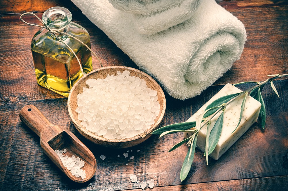 tẩy tế bào chết body bằng muối biển cùng tinh dầu tràm tẩy tế bào chết body bằng muối biển và tinh dầu tràm