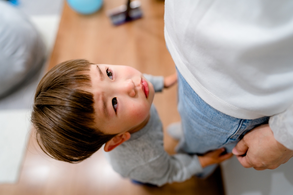 tìm hiểu các nguyên nhân trẻ bị khủng hoảng khi đi nhà trẻ tìm hiểu nguyên nhân trẻ bị khủng hoảng khi đi nhà trẻ
