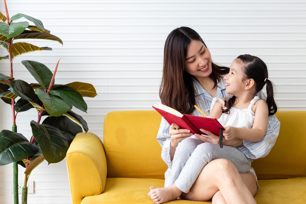 trẻ bị khủng hoảng khi đi nhà trẻ​