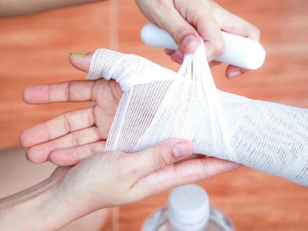một số nguy cơ tiềm ẩn từ việc nằm than ép bụng sau sinh Những nguy cơ tiềm ẩn từ việc nằm than ép bụng sau sinh