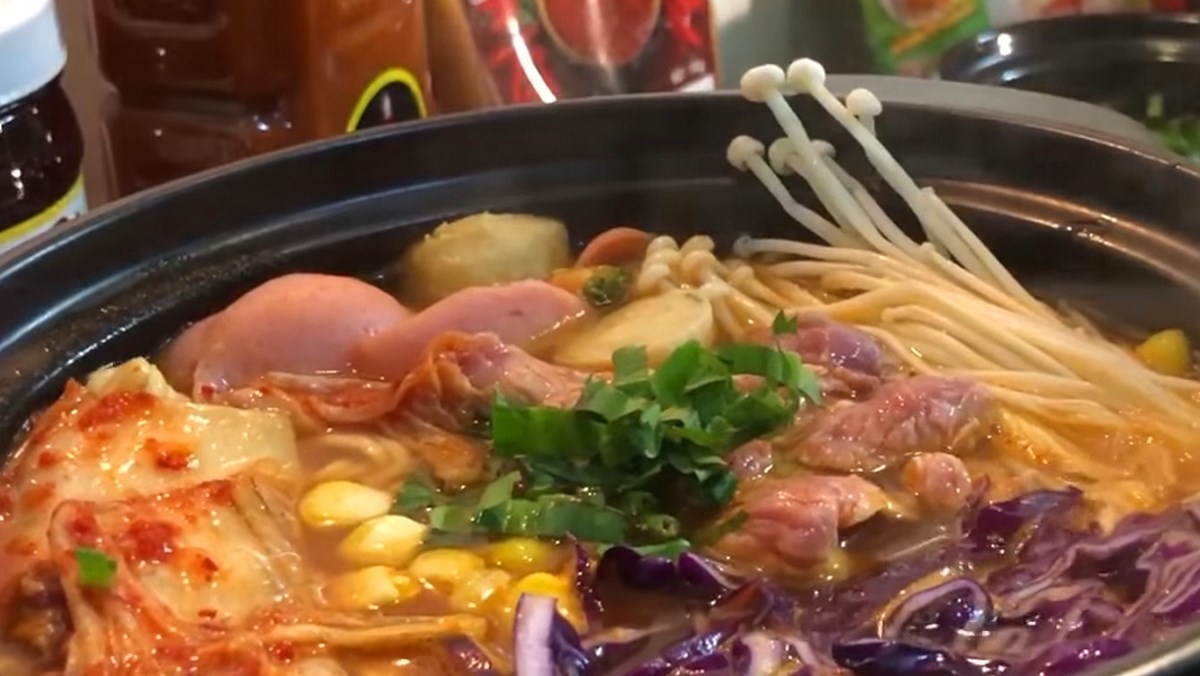 cách nấu mì cay thịt bò cách nấu mì cay bò
