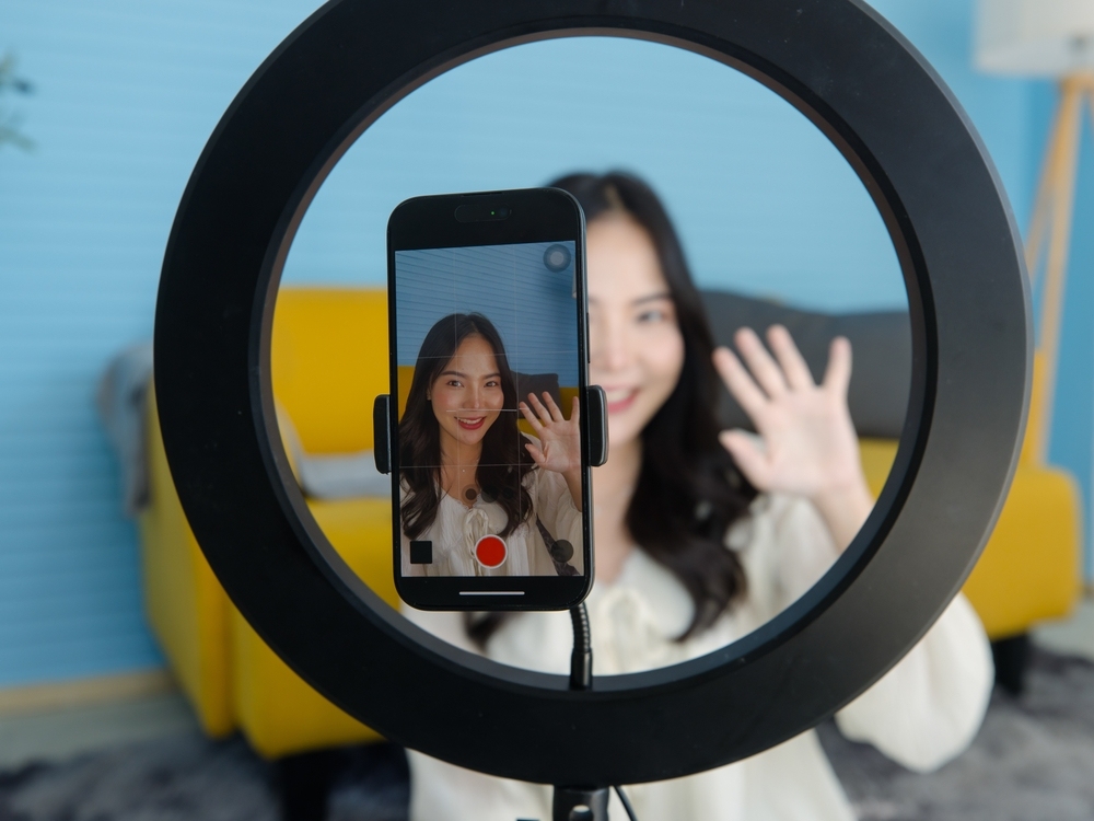 lợi ích của mạng xã hội là tăng khả năng sáng tạo và chia sẻ kiến thức cho trẻ lợi ích của mạng xã hội là tăng khả năng sáng tạo và chia sẻ kiến thức