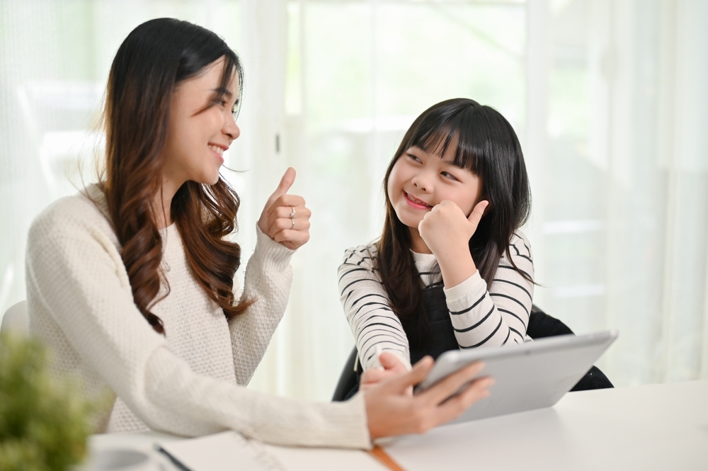 Kinh nghiệm giúp bé làm quen bạn mới trong ngày nhập học Kinh nghiệm giúp trẻ làm quen bạn mới trong ngày nhập học