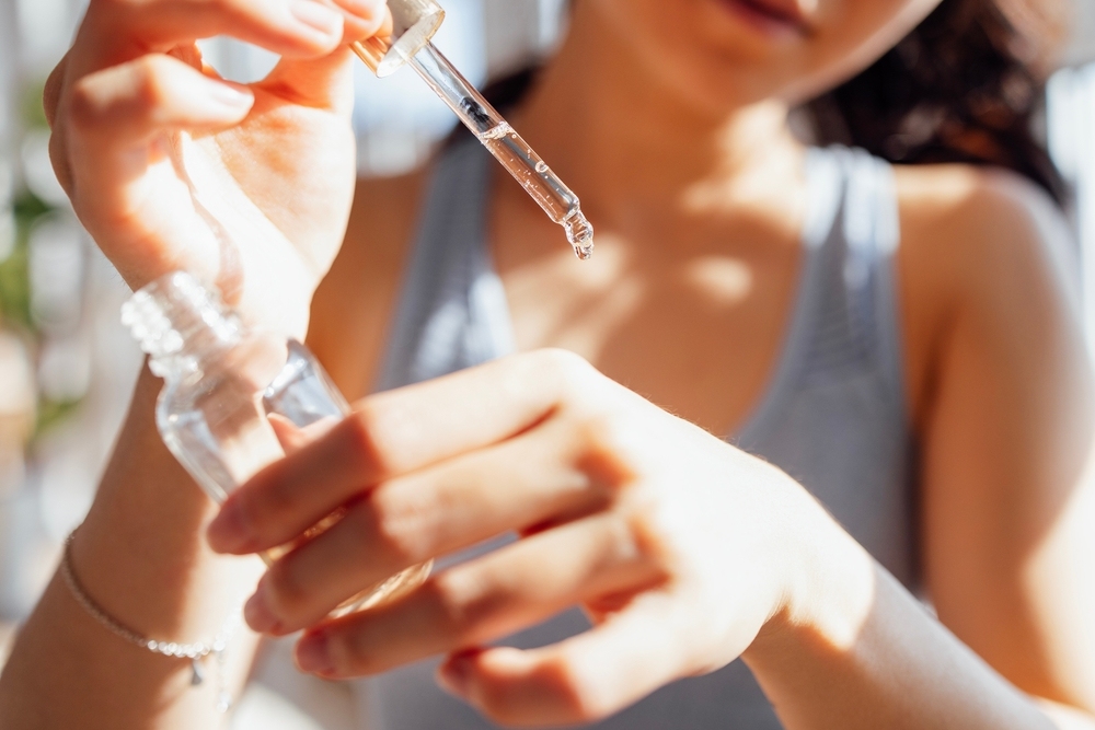có nên dùng serum hàng ngày và hiểu hơn về serum có nên dùng serum hàng ngày và hiểu rõ hơn về serum
