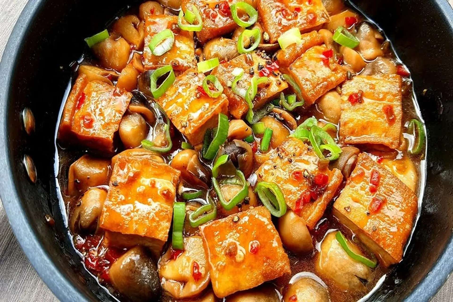 Mâm cơm nhiều rau cho nhẹ bụng Mâm cơm nhiều rau cho ngày nhẹ bụng