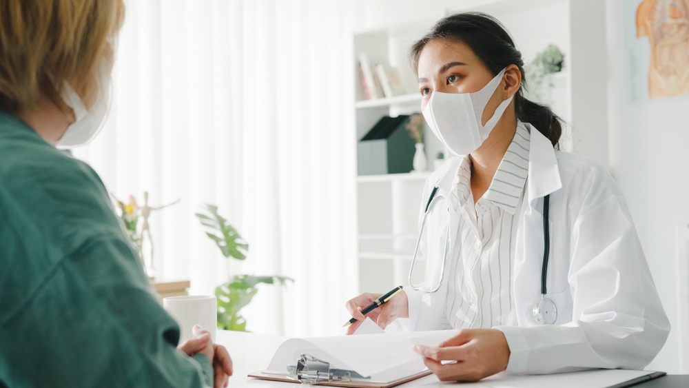 mẹo dân gian chữa ong đốt và khi nào cần gặp bác sĩ mẹo dân gian chữa ong đốt và khi nào cần đi khám