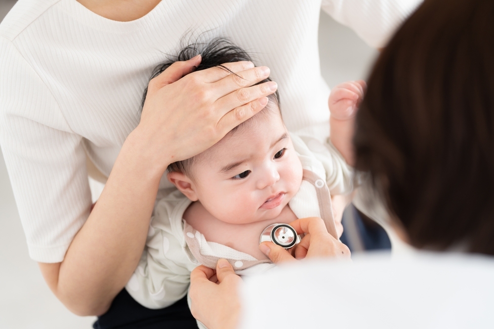 trẻ sơ sinh bao nhiêu độ là sốt và khi nào cần đưa trẻ tới bác sĩ trẻ sơ sinh bao nhiêu độ là sốt và khi nào cần đưa trẻ đến bác sĩ