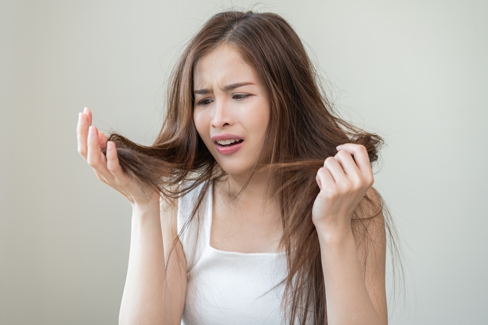 cách phục hồi tóc khô xơ nhanh nhất​