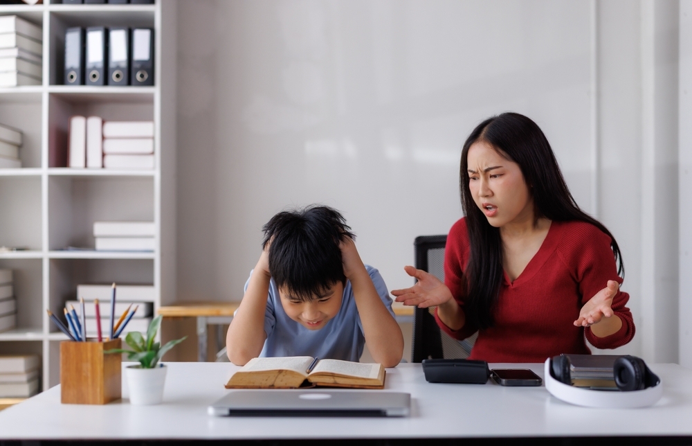 Sai lầm phổ biến khiến ba mẹ vô tình giết chết động lực học tập của con