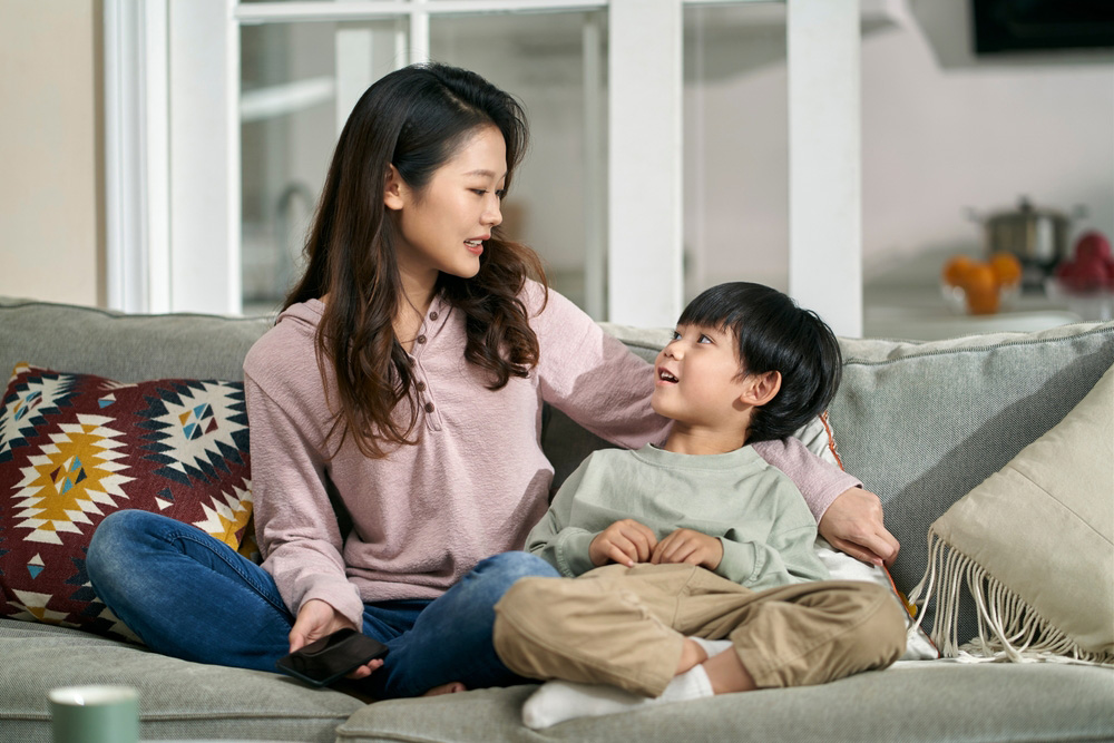 học hỏi và khuyến khích bé nhút nhát bày tỏ suy nghĩ học hỏi và khuyến khích trẻ nhút nhát bày tỏ suy nghĩ