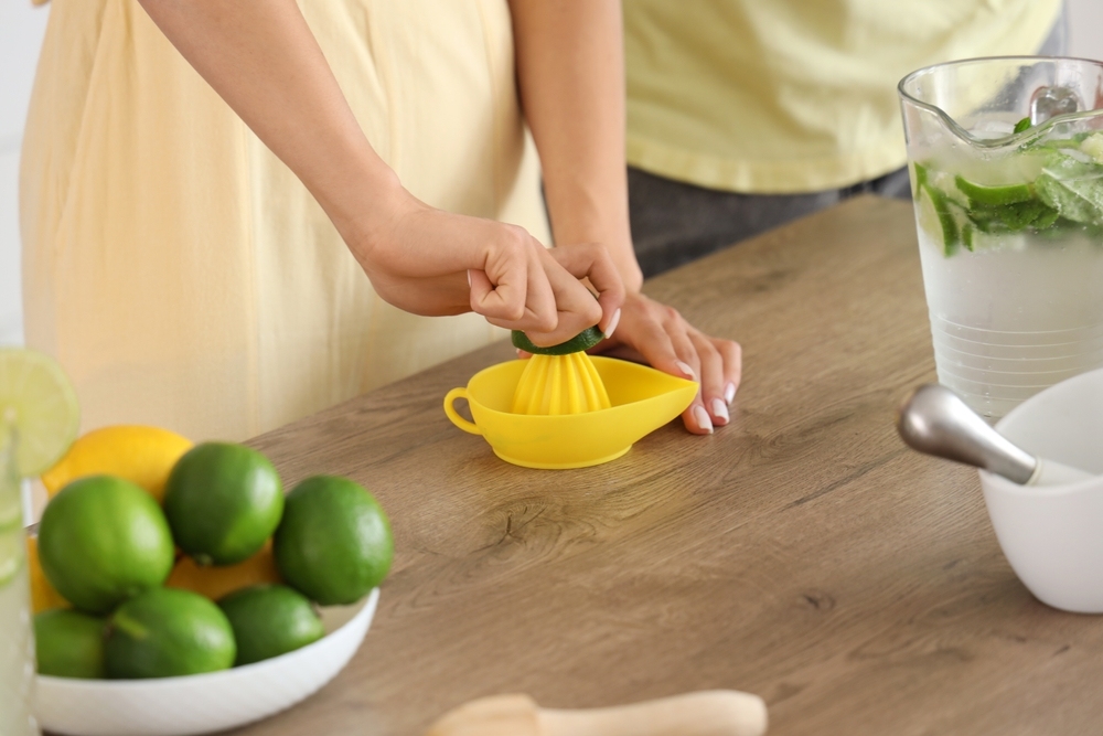 Tổng quan về thói quen uống nước cốt chanh liên tục Tổng quan về thói quen uống nước cốt chanh