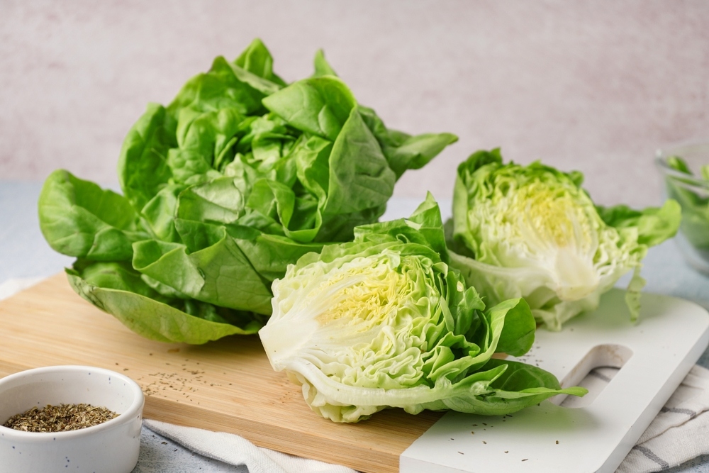 cách làm cá chiên xù​ ăn cùng salad