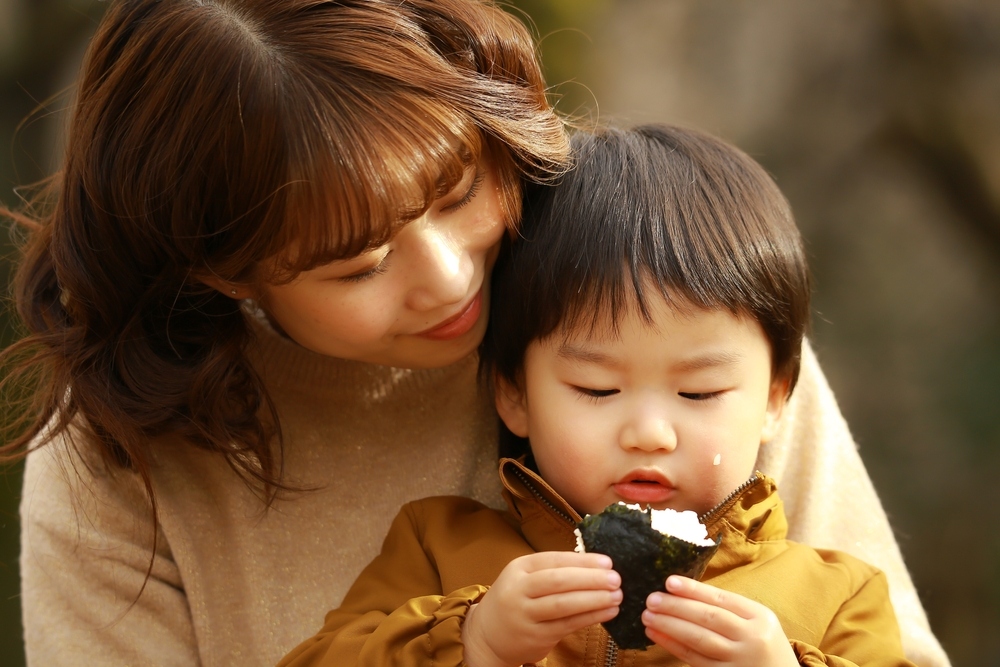 khám phá cách làm cơm nắm tam giác hướng dẫn cách làm cơm nắm tam giác