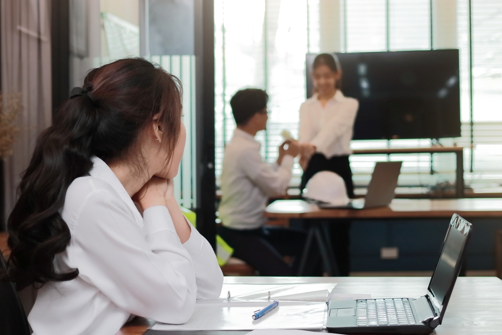 cách vượt qua giai đoạn chia tay