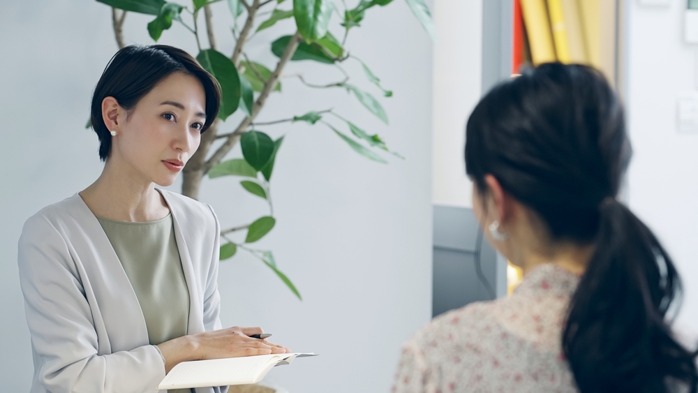 Giao tiếp thẳng thắn và chuyên nghiệp tại nơi làm việc Giao tiếp thẳng thắn và chuyên nghiệp ở nơi làm việc