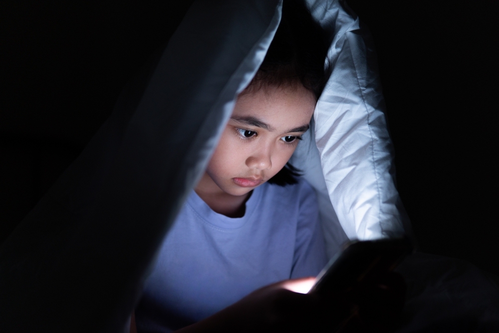Sự phát triển thể chất của trẻ trong môi trường không gian ảo Sự phát triển thể chất trong môi trường không gian ảo