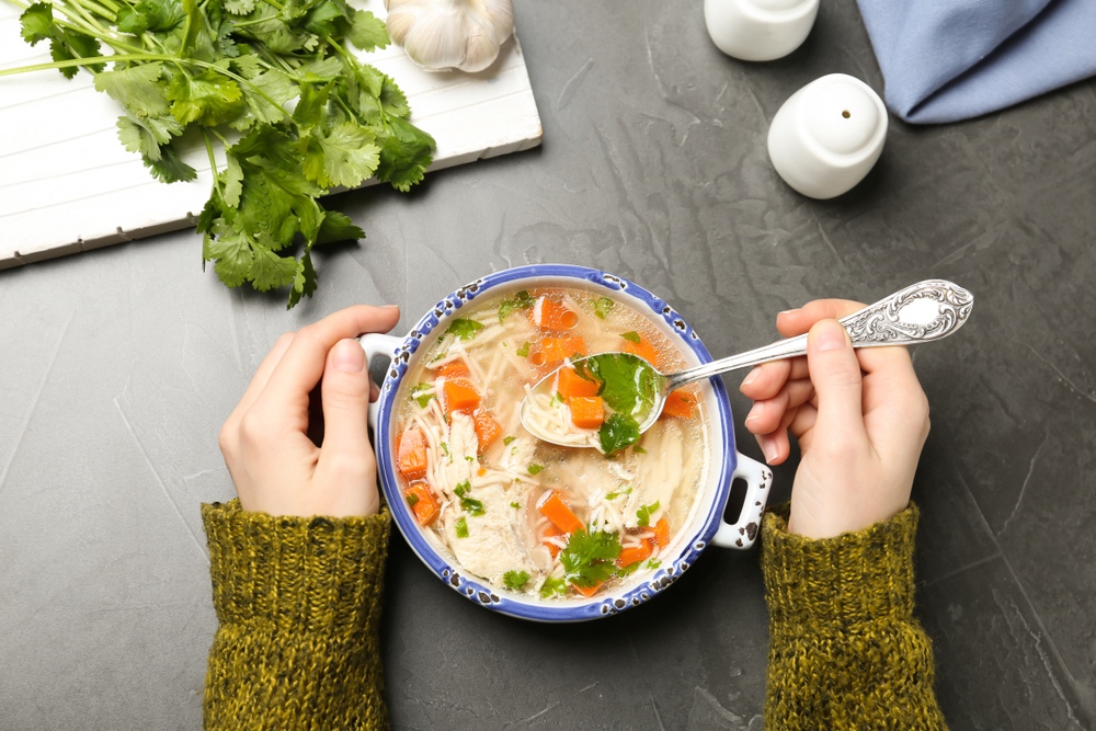 Sinh mổ bao lâu được ăn thịt gà theo lời khuyên của bác sĩ