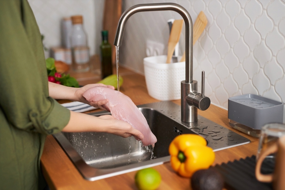 sinh mổ bao lâu được ăn thịt gà​ và cách ăn thịt gà để không ảnh hưởng vết mổ