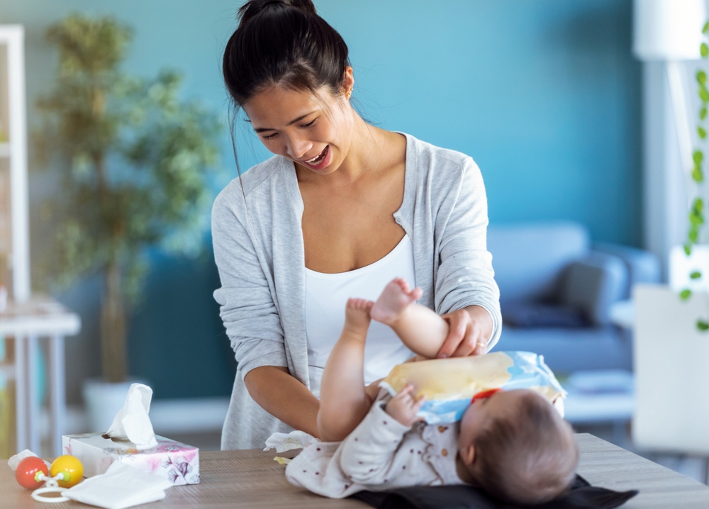 Trẻ sơ sinh 2 tháng đi ngoài bao nhiêu lần theo từng kiểu bú