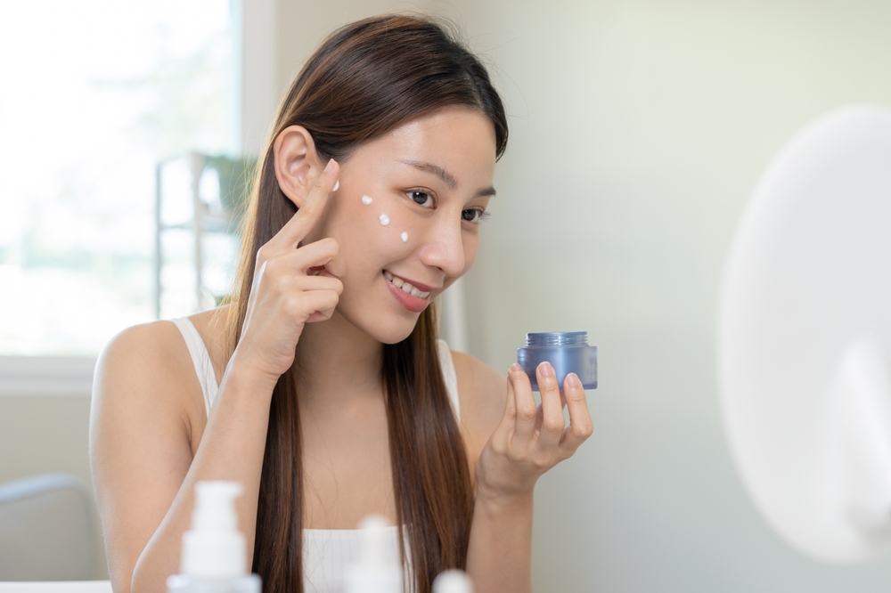chúng ta nên bôi kem chống nắng trước hay sau kem dưỡng nên bôi kem chống nắng trước hay sau kem dưỡng