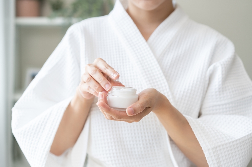 gải đáp thắc mắc kem lót trước hay kem chống nắng trước