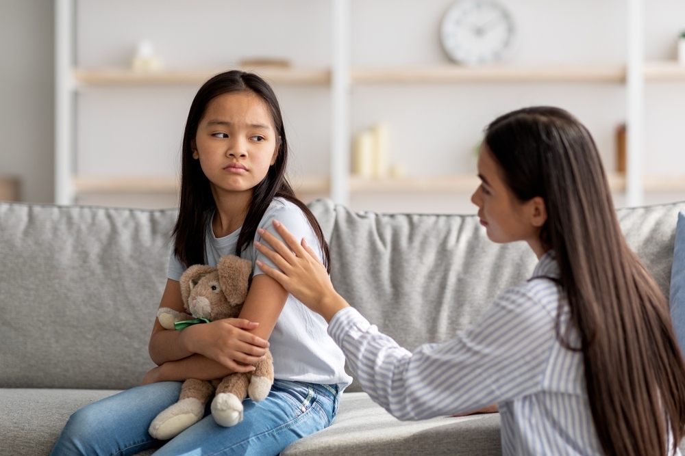 Xây dựng mối quan hệ tích cực với con khi cha mẹ khó kiểm soát Xây dựng mối quan hệ tích cực với con khi ba mẹ khó kiểm soát